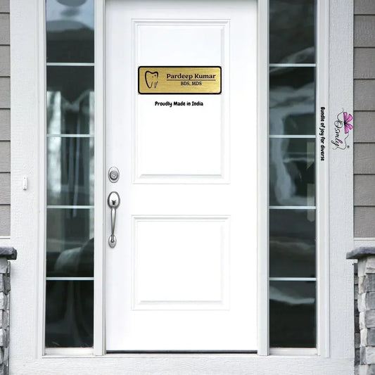 Acrylic Gold Dentist Name Plate - OSMLY