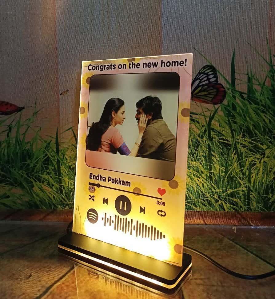 Flower Theme Spotify Plaque - OSMLY