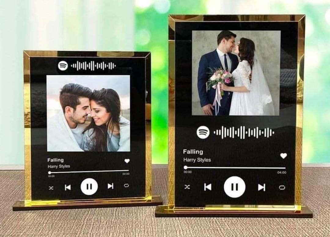 Acrylic Gold Border Spotify Frame - OSMLY