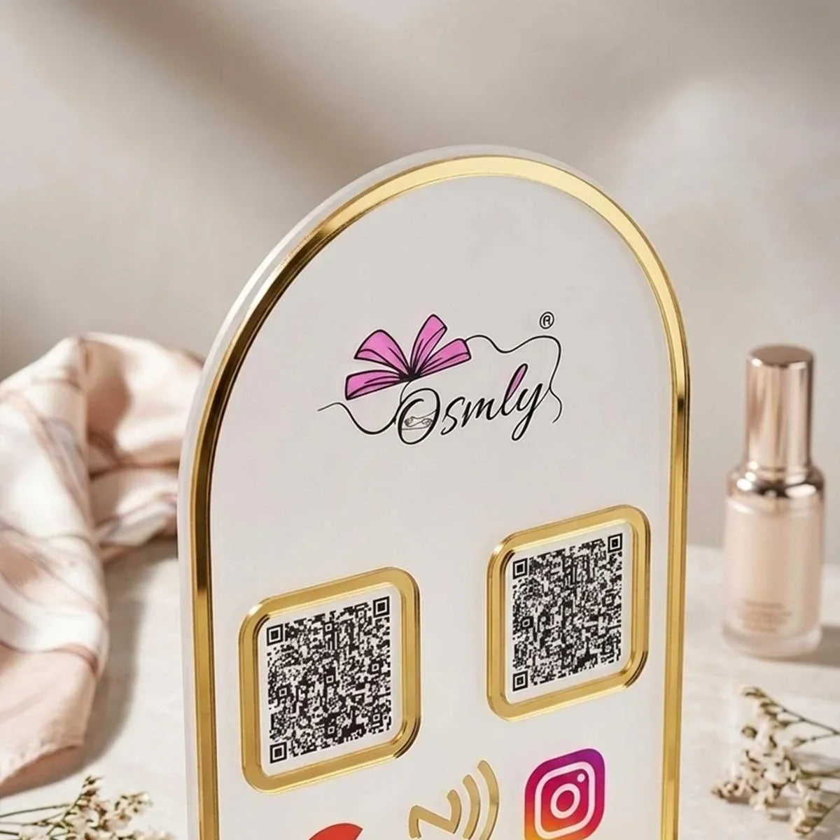 GoldBorderAcrylicQRStand_10 - OSMLY