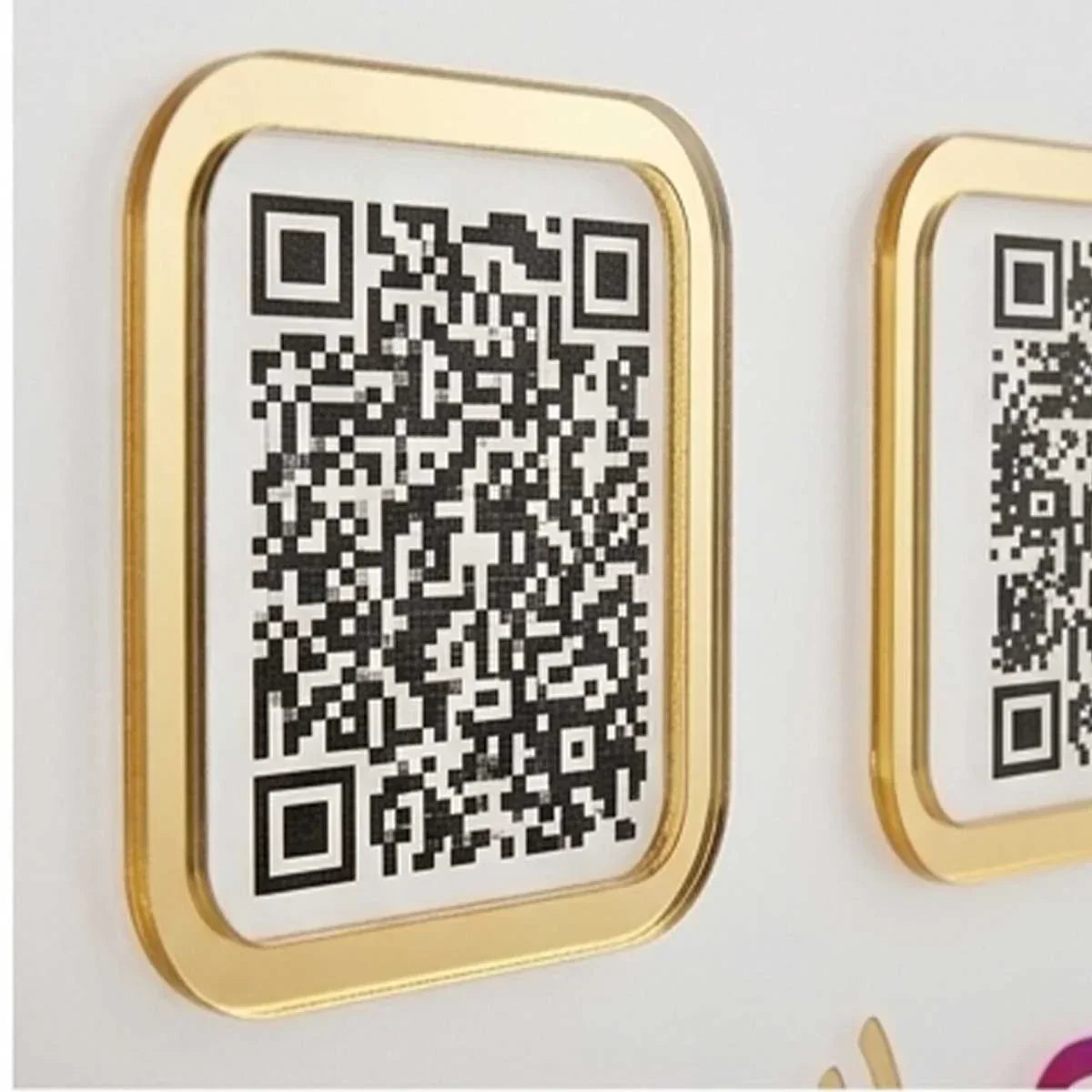 GoldBorderAcrylicQRStand_6 - OSMLY