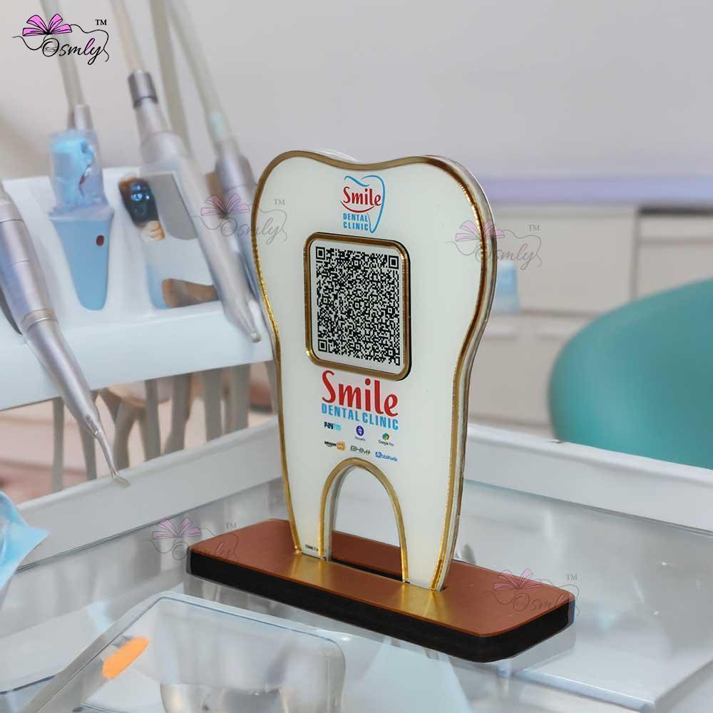 bothsideprintedacrylicToothShapeUPIQRStand - OSMLY