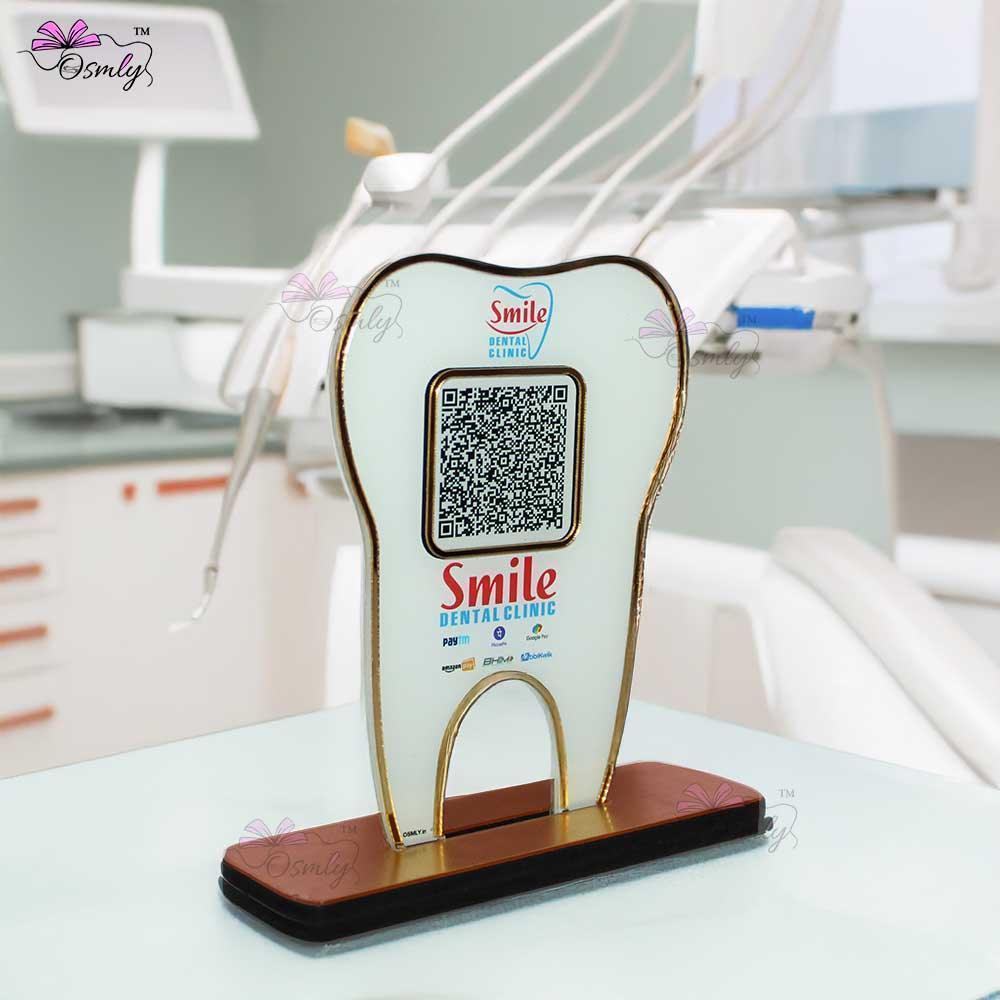 goldborderacrylicToothShapeUPIQRStand - OSMLY