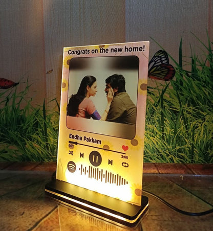 OSMLY Flower Theme Spotify Plaque from OSMLY Acrylic LED Lamp