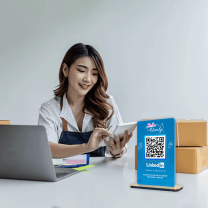 NFC Enabled LinkedIn QR Stand